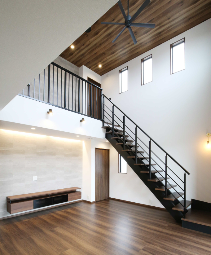 大きな吹き抜け｜6.3帖